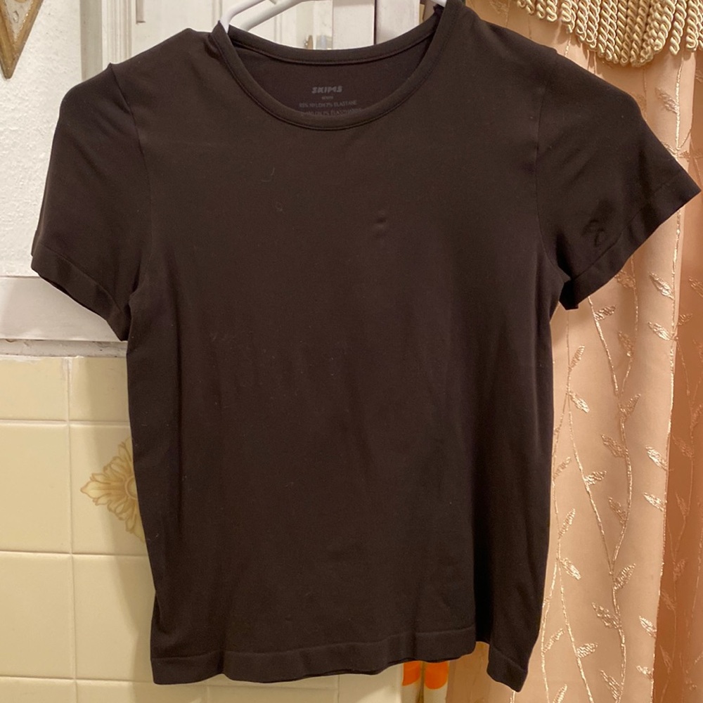 SKIMS SOFT SMOOTHING T-SHIRT Brown Medium